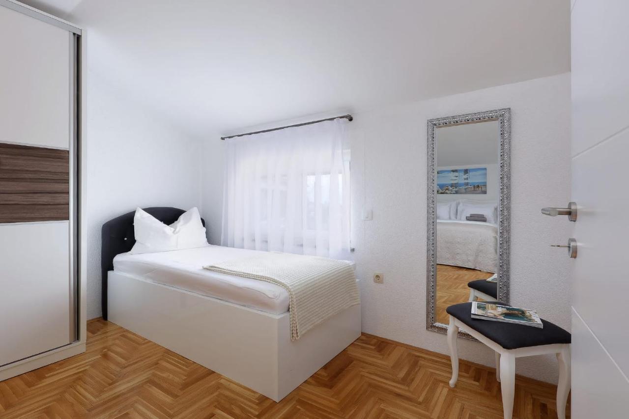 Apartments Alen Цриквениця Екстер'єр фото